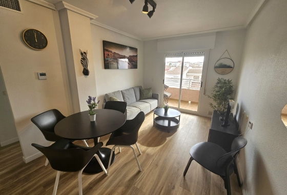 Apartamento / piso - Reventa - Torrevieja - Calas Blancas