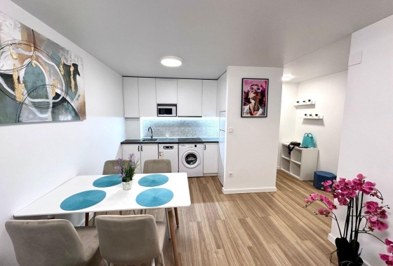 Apartamento / piso - Reventa - Torrevieja - Estacion De Autobuses
