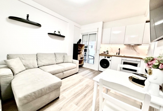 Apartamento / piso - Reventa - Torrevieja - La Mata Pueblo