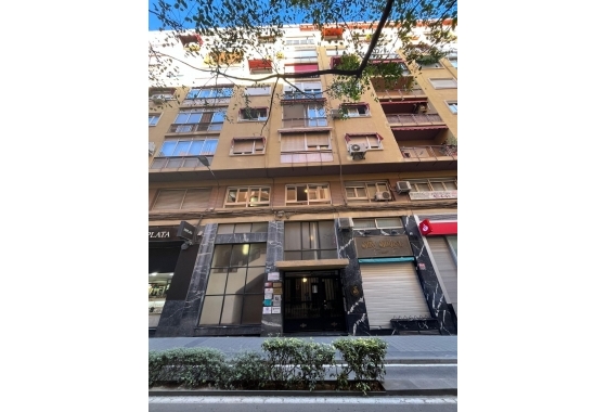 Apartment / flat - Resale - Alicante - Centro