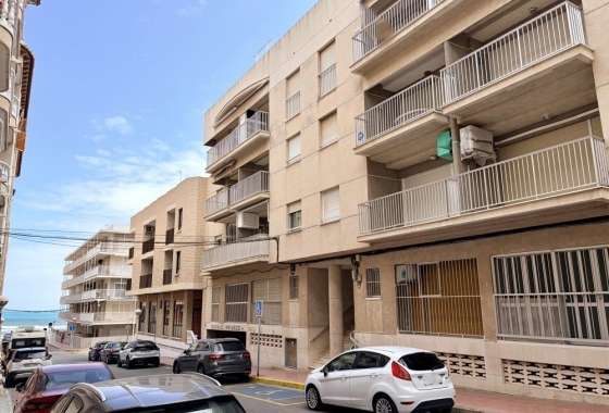 Apartment / flat - Resale - Guardamar del Segura - MCO-78928