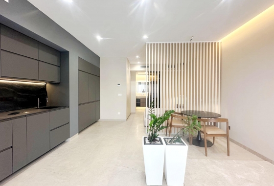 Apartment / flat - Resale - Torrevieja - Centro