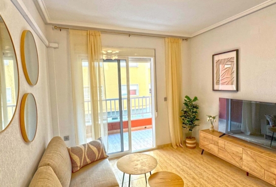 Apartment / flat - Resale - Torrevieja - Costa Blanca