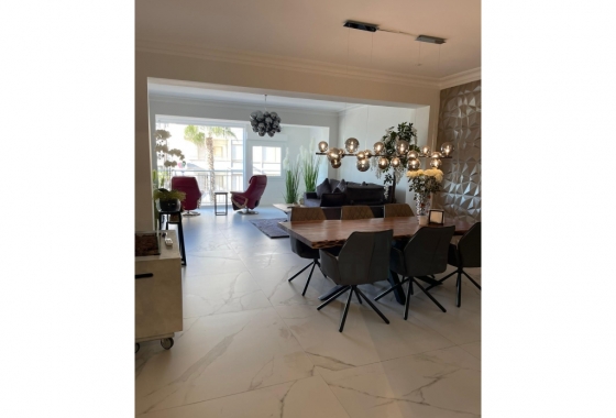 Apartment / flat - Resale - Torrevieja - Costa Blanca