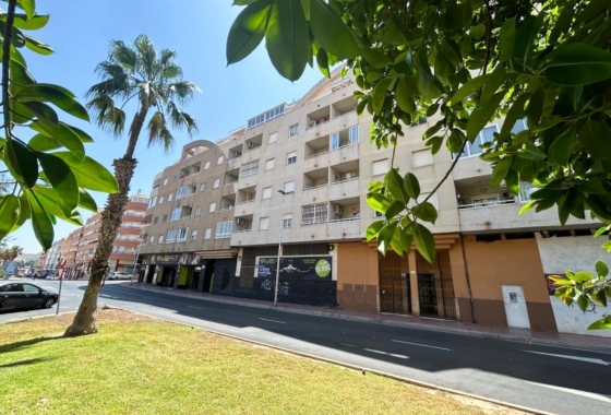 Apartment / flat - Resale - Torrevieja - Costa Blanca
