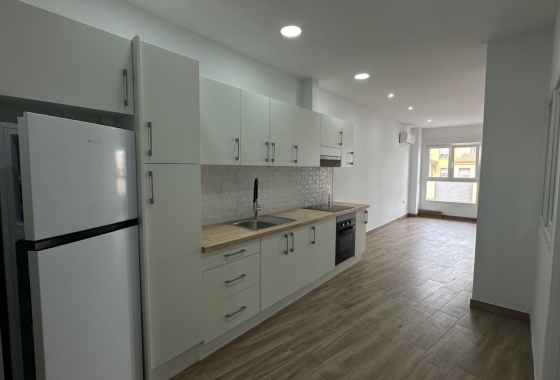Apartment / flat - Resale - Torrevieja - Costa Blanca
