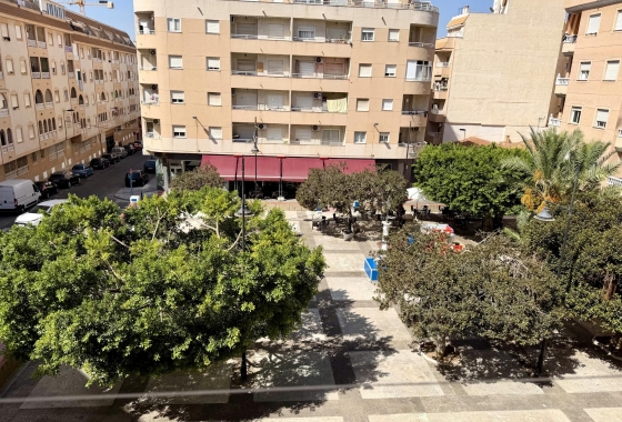 Apartment / flat - Resale - Torrevieja - El Molino