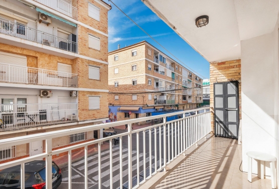 Apartment / flat - Resale - Torrevieja - Estacion De Autobuses