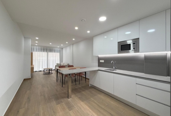 Apartment / flat - Resale - Torrevieja - Estacion De Autobuses