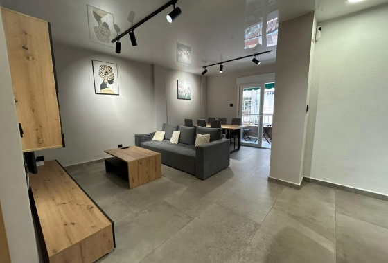 Apartment / flat - Resale - Torrevieja - Estacion De Autobuses