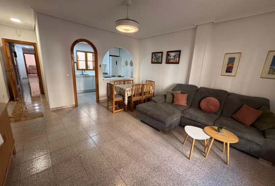 Apartment / flat - Resale - Torrevieja - Los Frutales