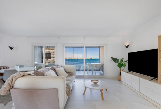 Apartment / flat - Resale - Torrevieja - MCO-42014