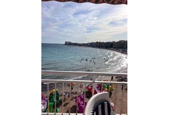 Apartment / flat - Resale - Torrevieja - Playa de los Locos