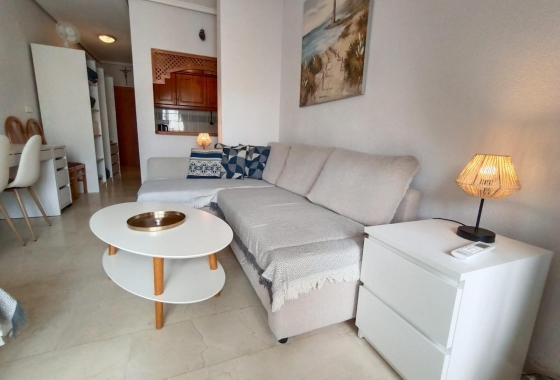Apartment / flat - Resale - Torrevieja - Playa de los Locos