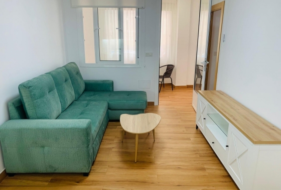 Apartment / flat - Resale - Torrevieja - Playa del Cura