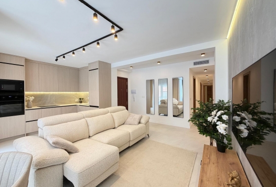 Apartment / flat - Resale - Torrevieja - Playa del Cura