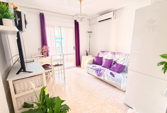 Apartment / flat - Resale - Torrevieja - Playa del Cura