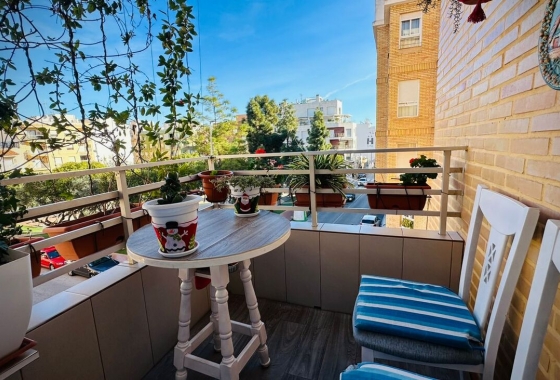 Appartement / flat - Herverkoop - Alicante - Las Viñas