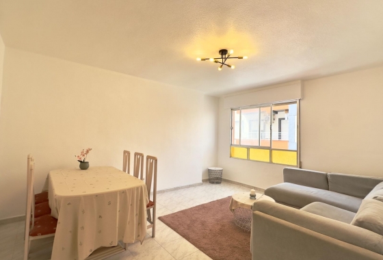 Appartement / flat - Herverkoop - Torrevieja - Estacion De Autobuses