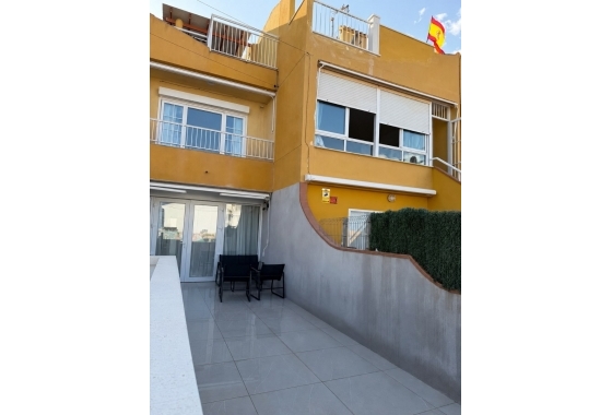 Bungalow - Återförsäljning - Torrevieja - Mar Azul