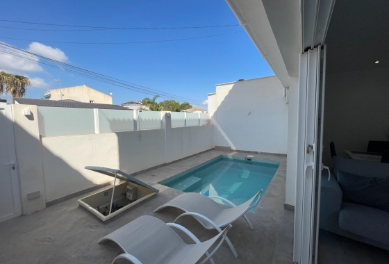 Bungalow - Wiederverkauf - Orihuela Costa - La Regia