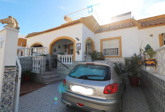 Bungalow - Wiederverkauf - Torrevieja - El Limonar