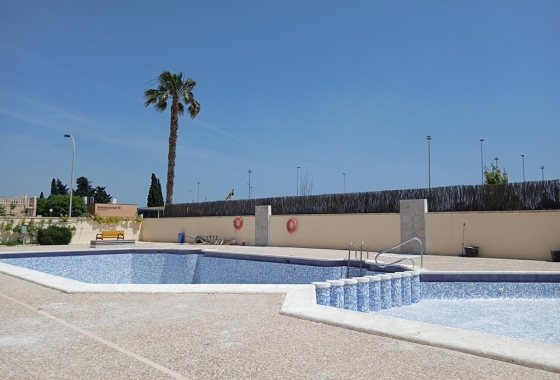 Herenhuis - Herverkoop - Torrevieja - Carrefour