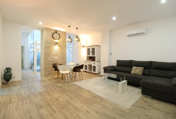 Квартира - Перепродажа - Alicante - Carolinas Bajas