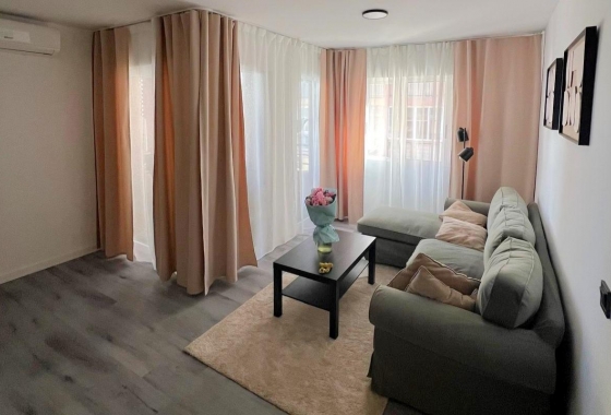 Квартира - Перепродажа - Torrevieja - Curva Del Palangre