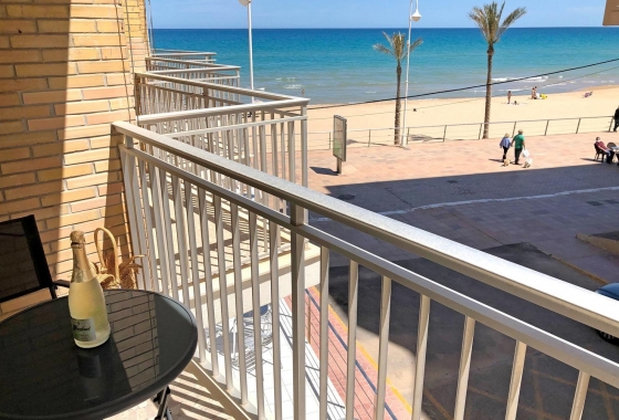 Lägenhet / lägenhet - Återförsäljning - Guardamar del Segura - Guardamar Playa