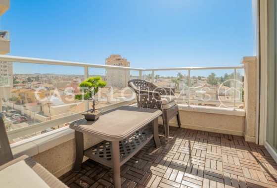 Lägenhet / lägenhet - Återförsäljning - Torrevieja - Nueva Torrevieja - Aguas Nuevas
