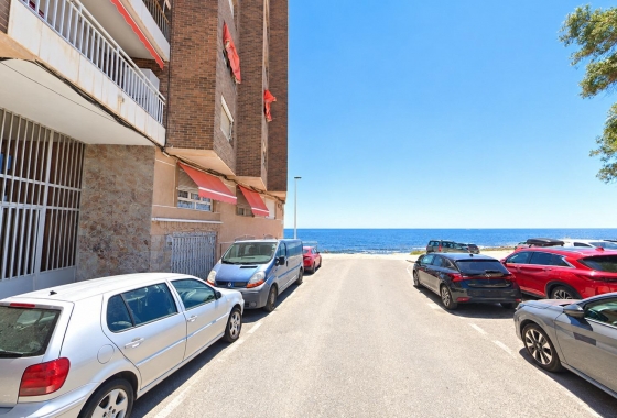 Lägenhet / lägenhet - Återförsäljning - Torrevieja - Playa De Los Naufragos