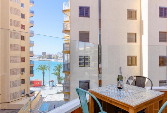 Lägenhet / lägenhet - Återförsäljning - Torrevieja - Playa del Cura