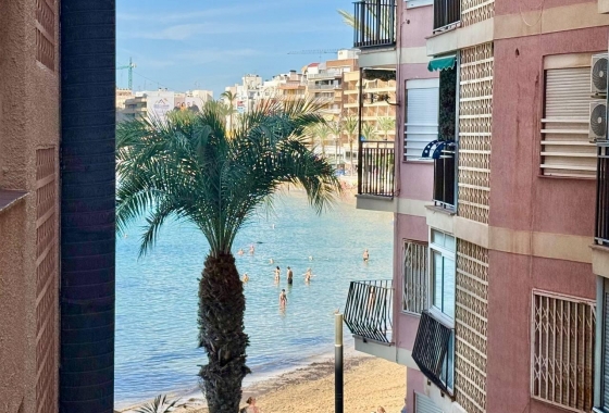 Lägenhet / lägenhet - Återförsäljning - Torrevieja - Playa del Cura