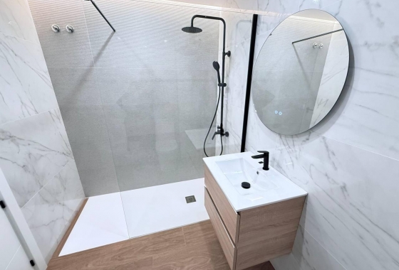 Maison de ville - Revente - Torrevieja - aguas nuevas