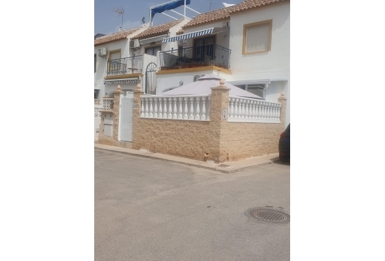 Stadthaus - Wiederverkauf - Torrevieja - La Siesta - El Salado - Torreta