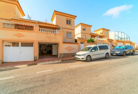 Stadthaus - Wiederverkauf - Torrevieja - Los Altos