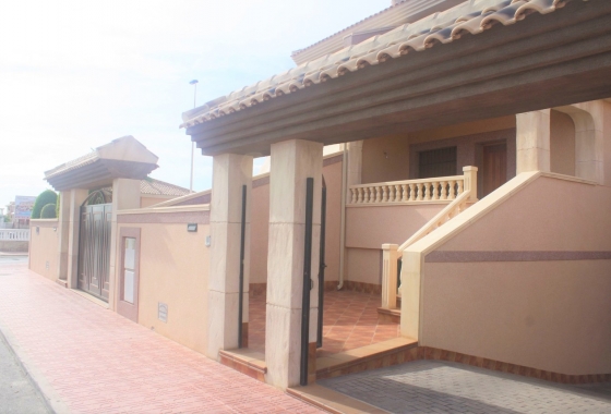 Таунхаус - Перепродажа - Torrevieja - MCO-96838