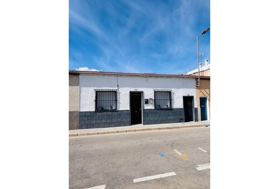 Townhouse - Resale - San Miguel de Salinas - Inland