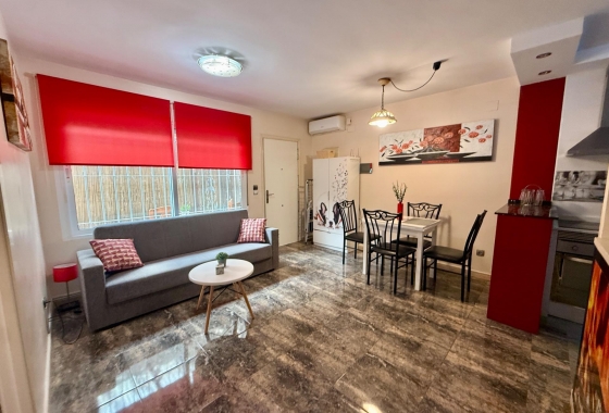 Townhouse - Resale - Torrevieja - MCO-11301