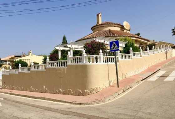Villa - Återförsäljning - Ciudad Quesada - Costa Blanca