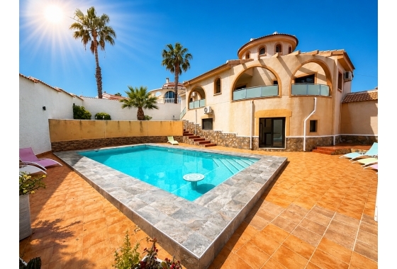 Villa - Återförsäljning - Ciudad Quesada - Costa Blanca