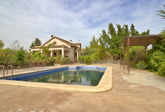 Villa - Återförsäljning - Elche - MCO-54397