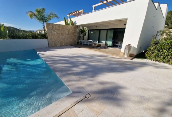 Villa - Återförsäljning - Monforte del Cid - SLE-47560