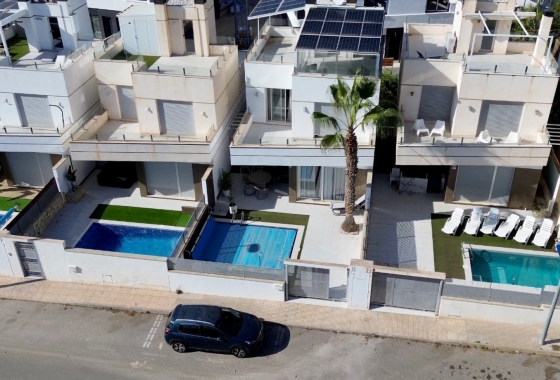 Villa - Återförsäljning - Orihuela Costa - Costa Blanca