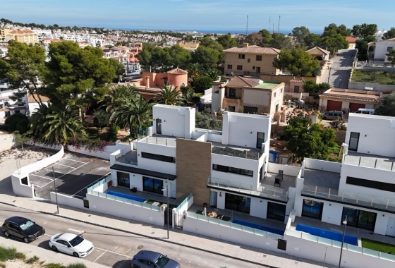 Villa - Återförsäljning - Orihuela Costa - Costa Blanca