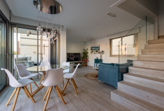 Villa - Återförsäljning - Orihuela - MCO-45613