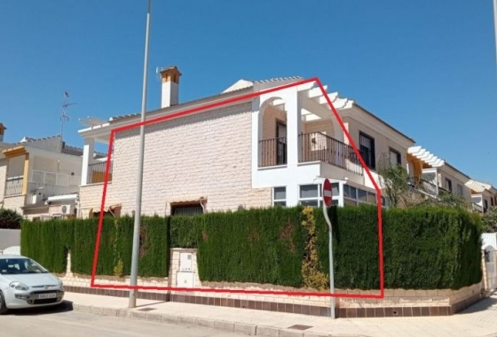 Villa - Återförsäljning - Pilar de la Horadada - Costa Blanca