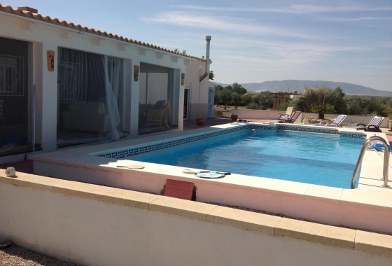 Villa - Återförsäljning - Villena - Inland