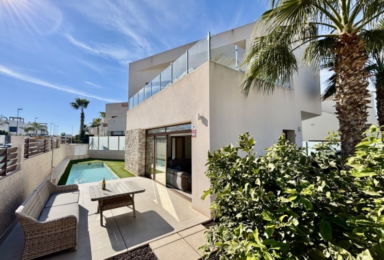Villa - Herverkoop - Benijofar - Costa Blanca